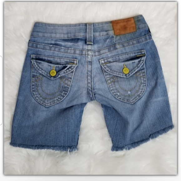 True Religion distressed jean shorts - Picture 2 of 5